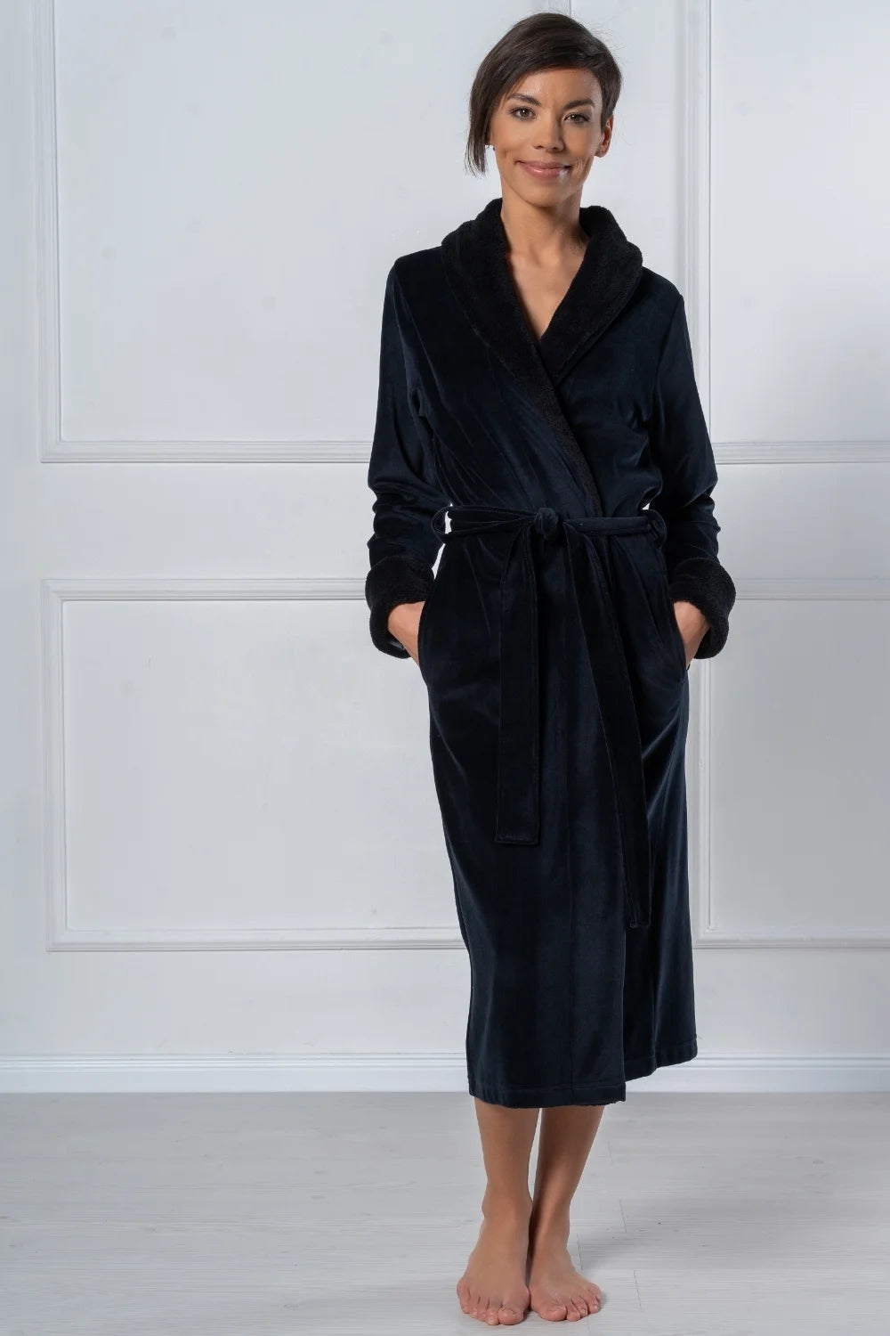 Belmanetti Luxurious Nicky Velour Long Shawl Collar in Petrol - Gift-ready packaging