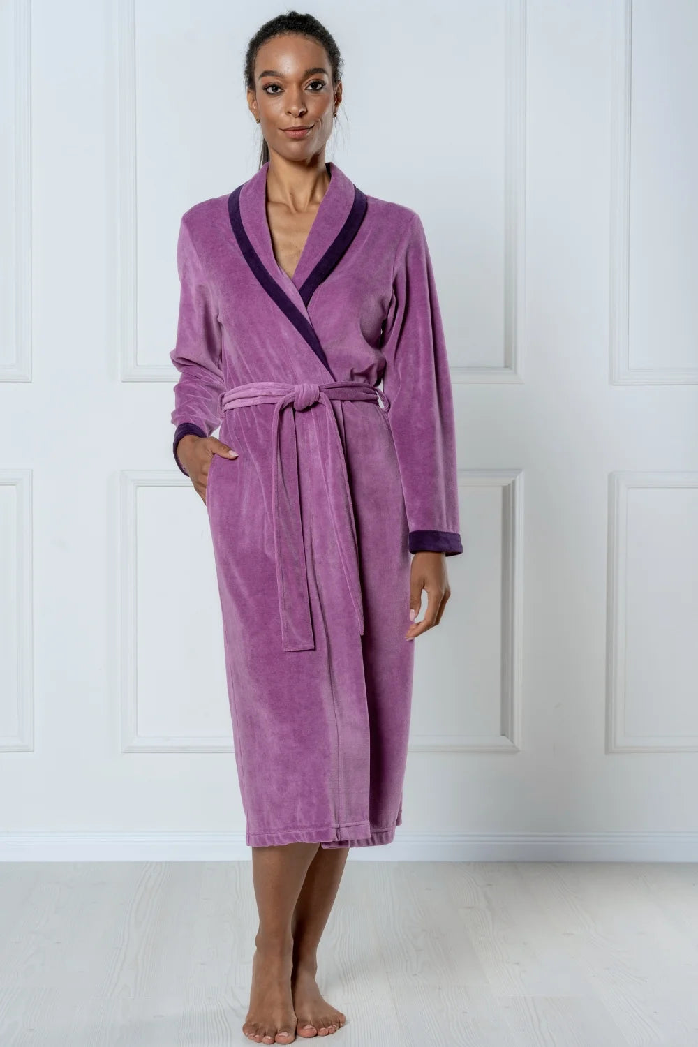 Luxury Shawl Collar Bamboo Robe with Stylish Contrast