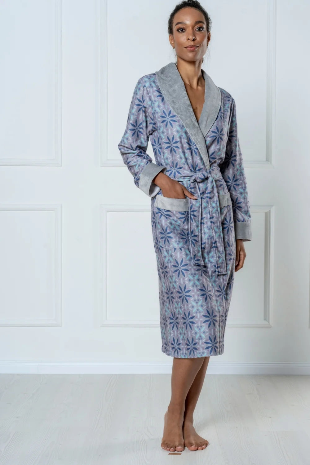 Printed Bamboo Blend Luxurious Shawl Collar Bathrobe