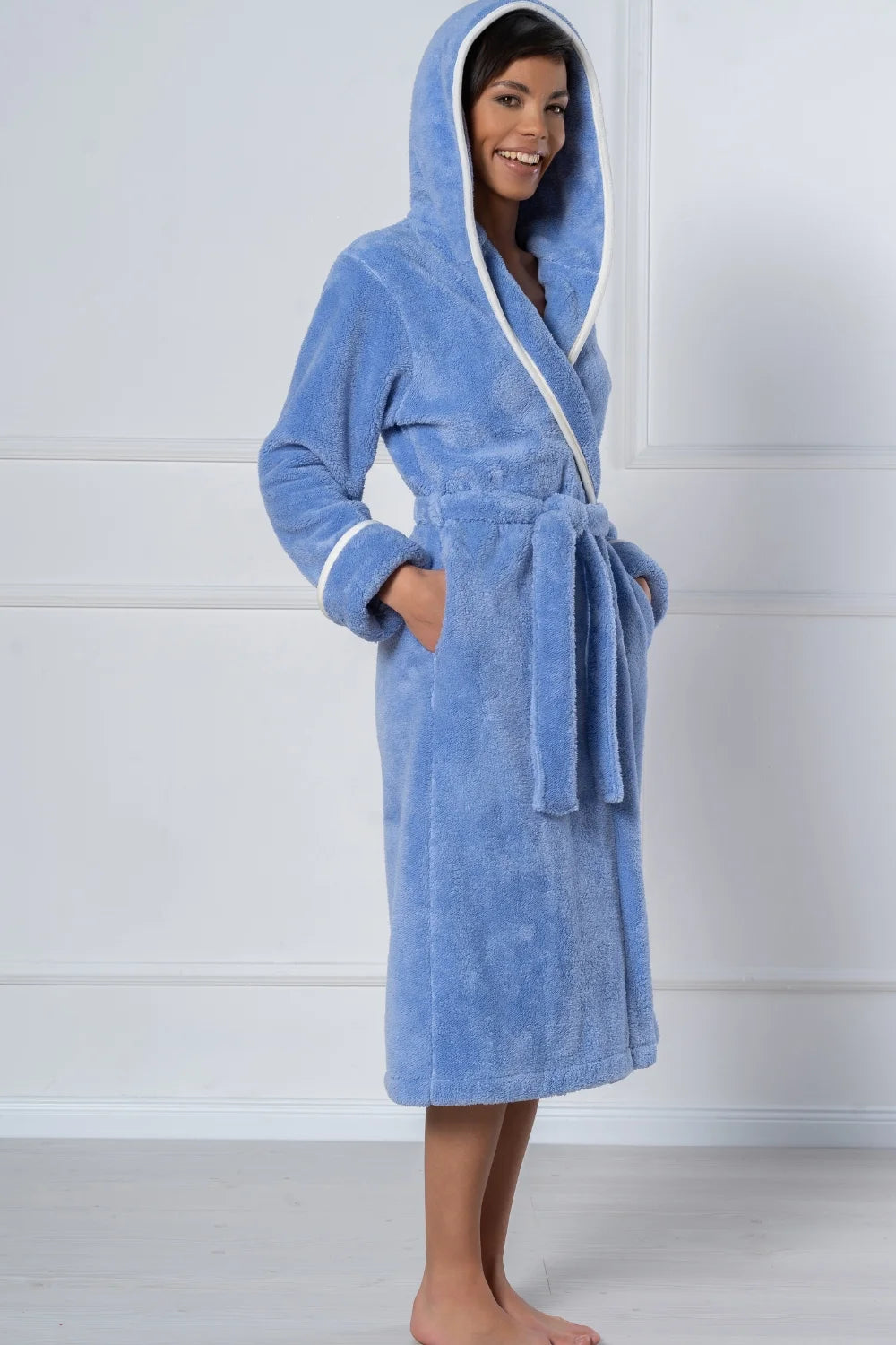 Cozy and Chic Wellsoft Hooded Women’s Bathrobe