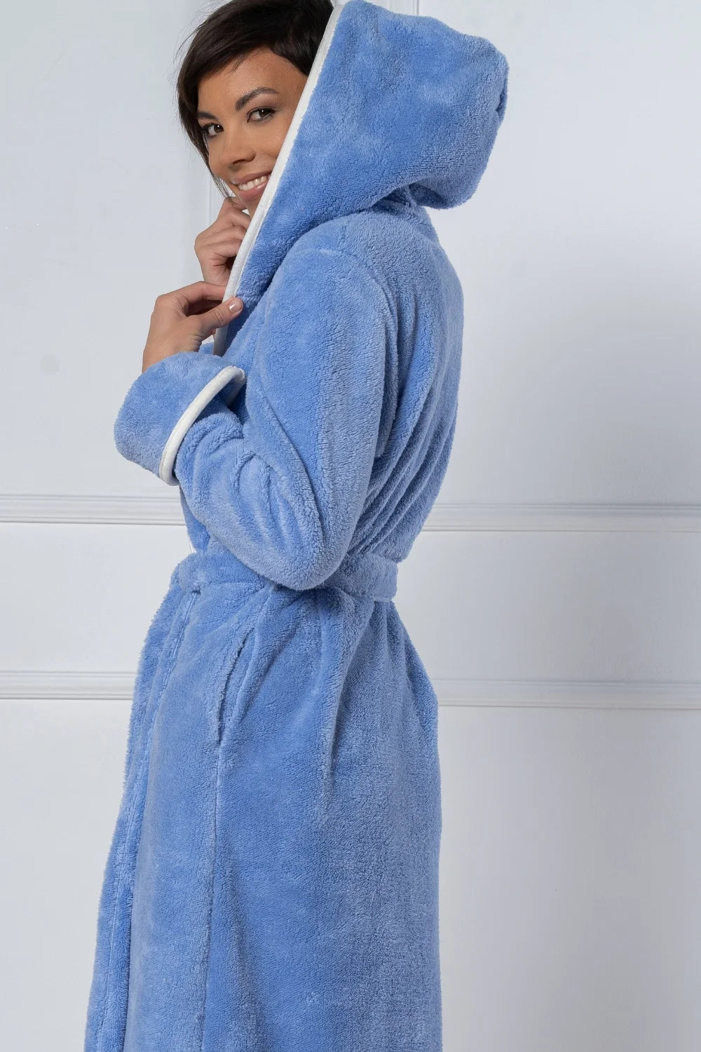 Cozy and Chic Wellsoft Hooded Women’s Bathrobe