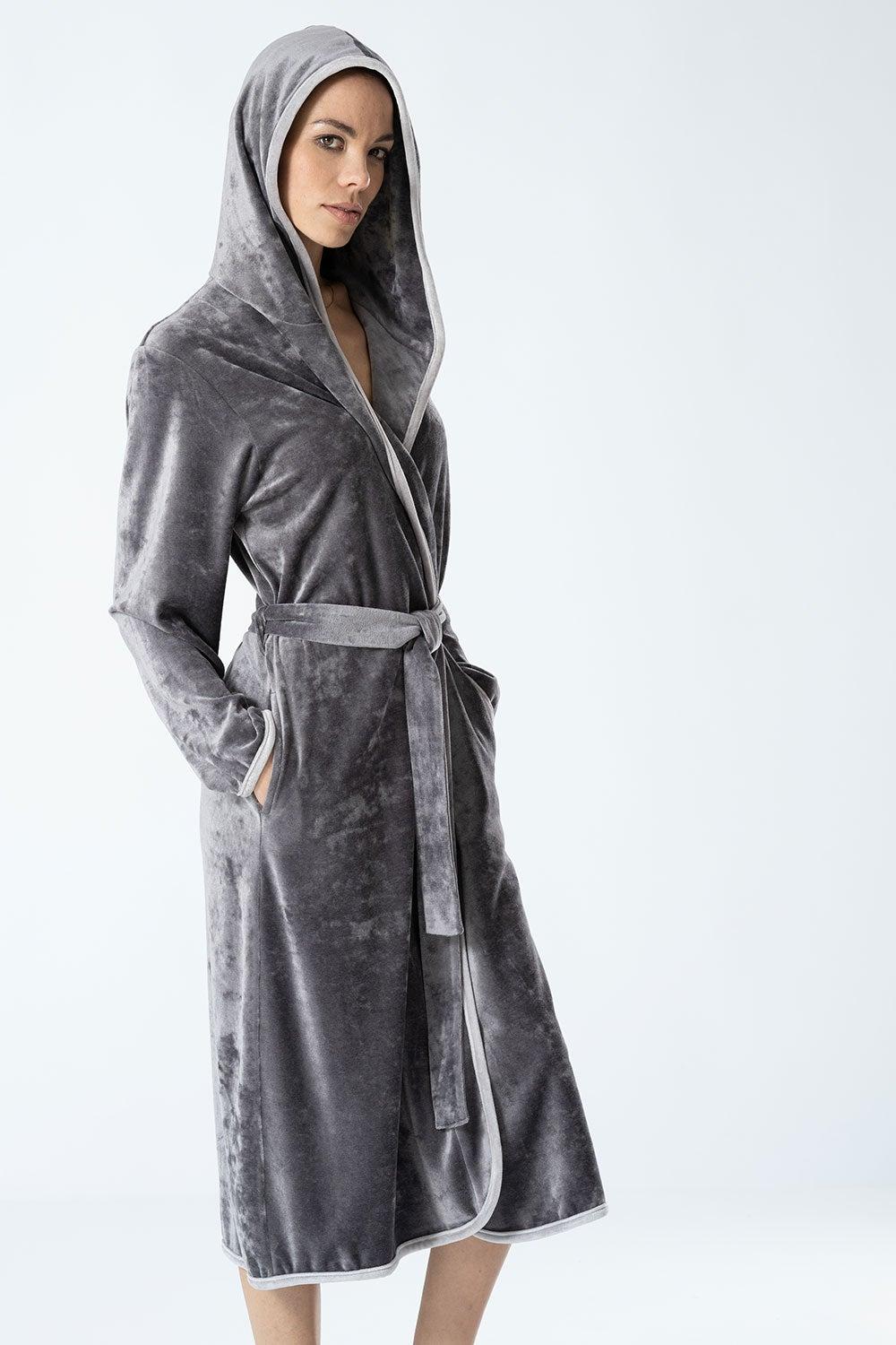 Cozy Elegance: Bamboo Velour Hooded Robe